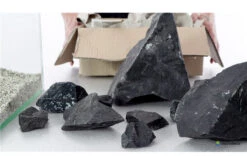 Aquadeco Schwarzer Felsen Dekoset Für 60 Cm Aquarium 6 Aquadeco Schwarzer Felsen Dekoset Für 60 Cm Aquarium -EHEIM || sera || AQUATLANTIS Verkaufsgeschäft Aquadeco Schwarzer Felsen Dekoset 3